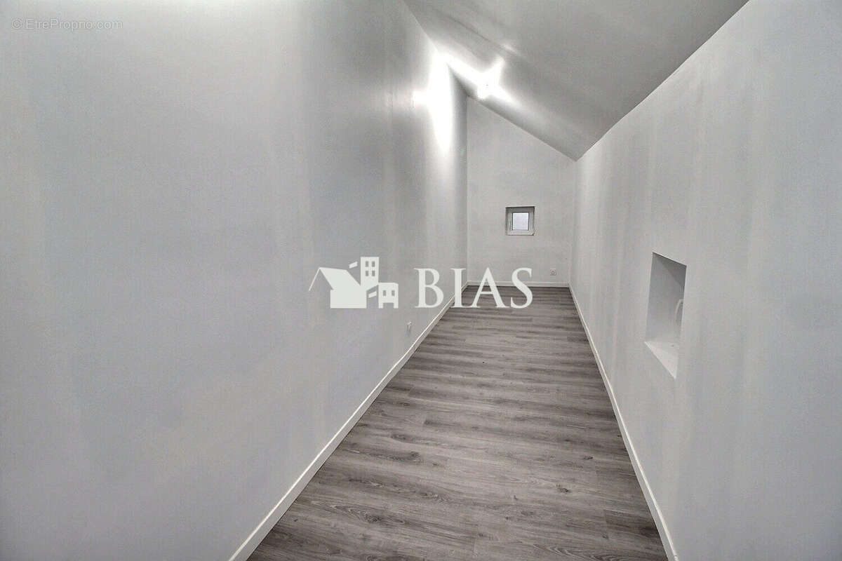 Maison à LA FEUILLIE