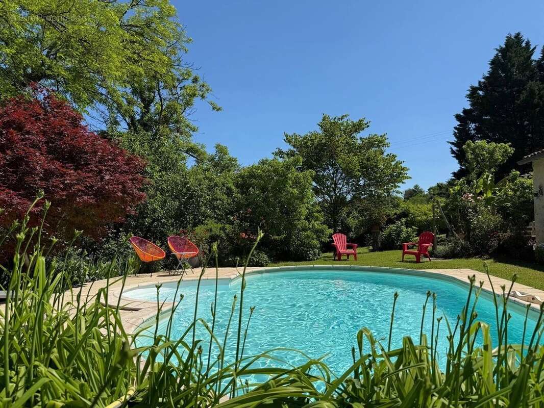 Maison à CASTILLON-LA-BATAILLE