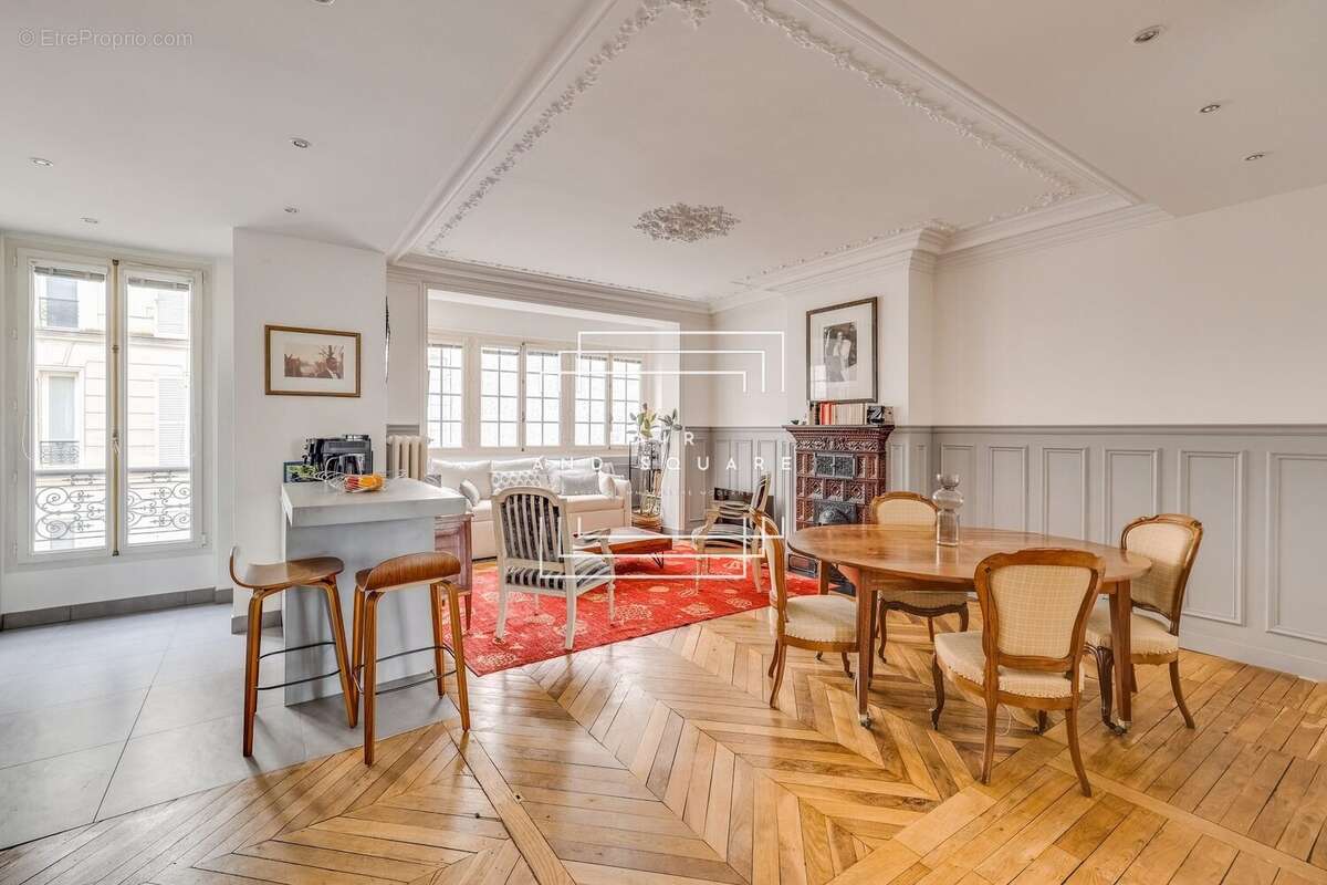 Appartement à NEUILLY-SUR-SEINE
