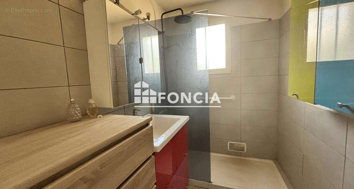 Maison avec fort potentiel au cœur de Bouillargues – Terrain constructible de 1 000 m² - photo 6
