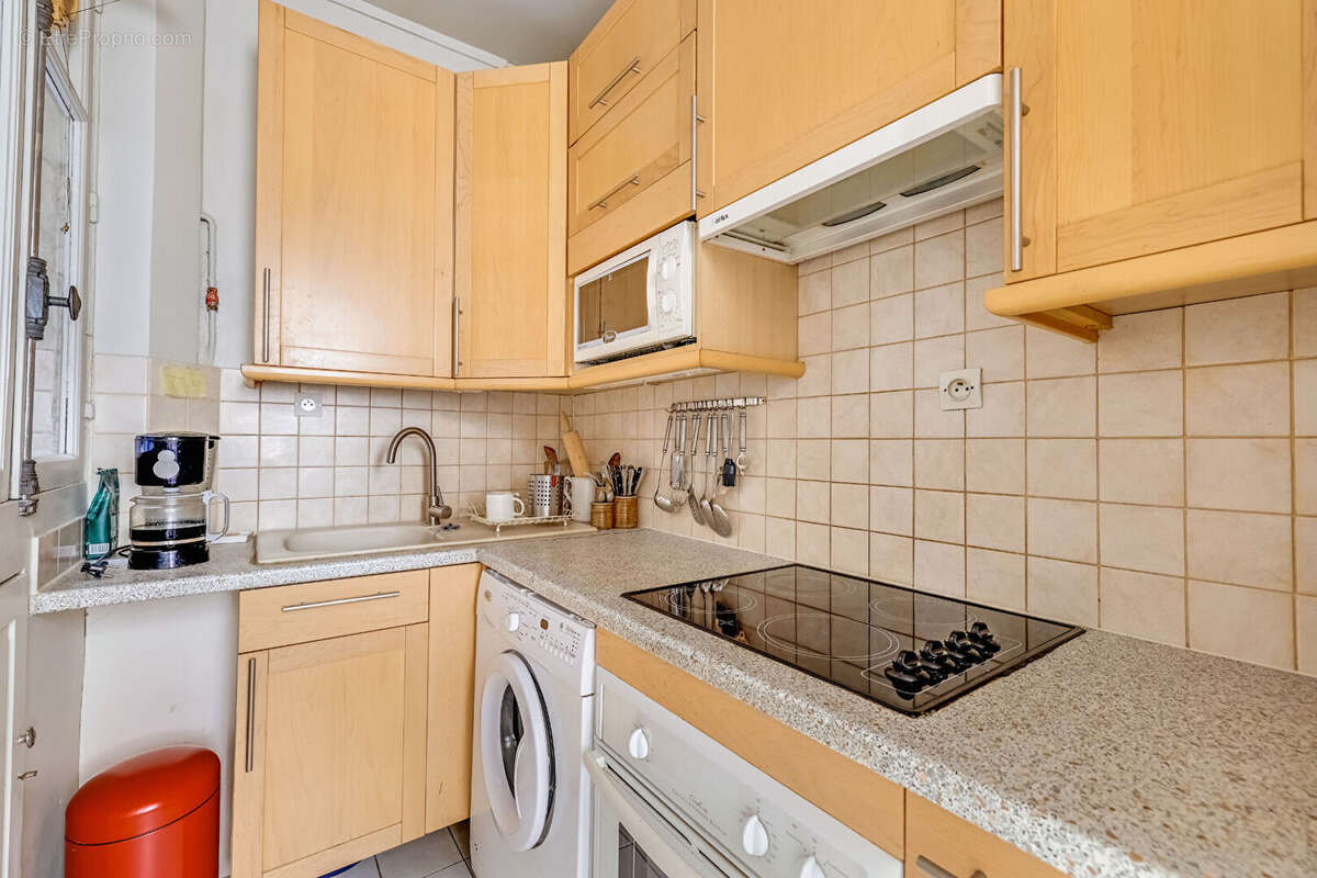 Appartement à PARIS-18E