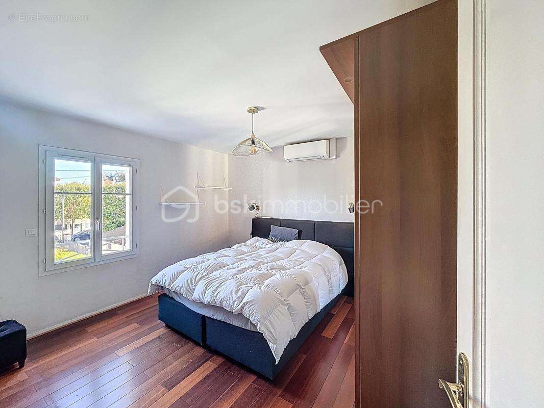 Maison à LES PAVILLONS-SOUS-BOIS