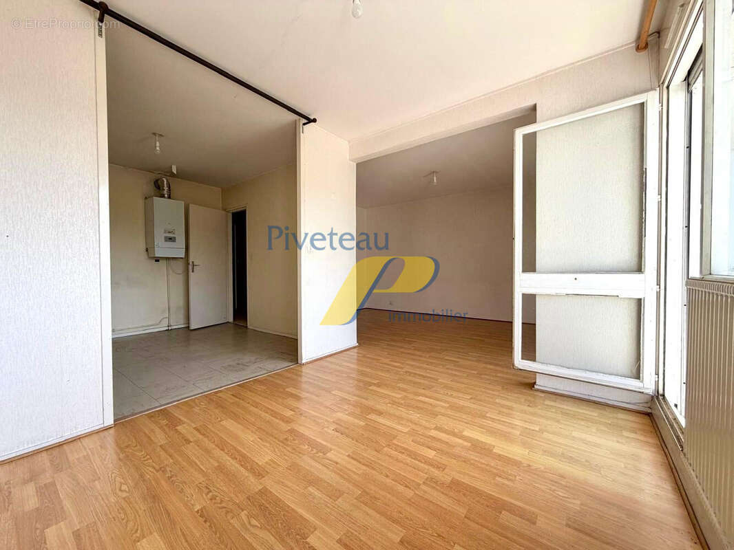 Appartement à REZE