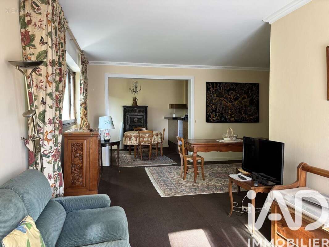 Photo 9 - Appartement à POISSY