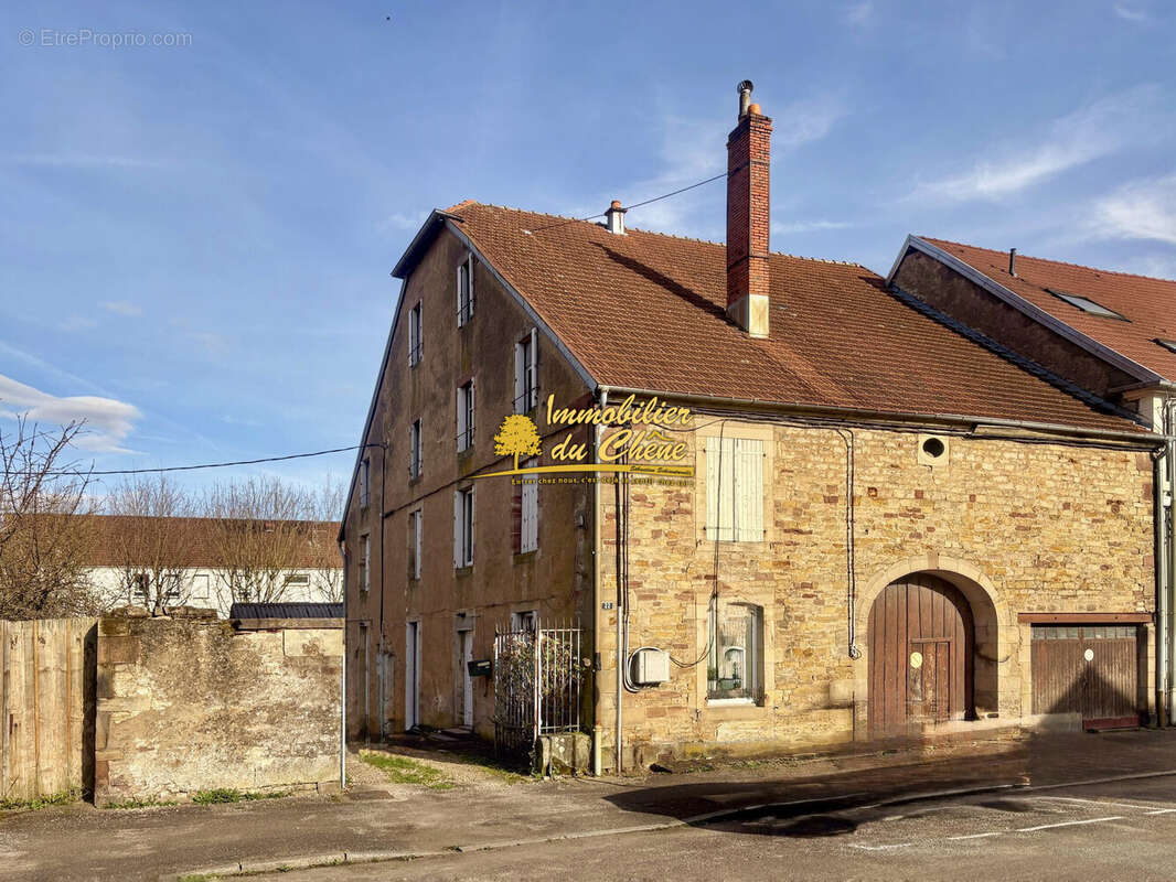 Maison à LURE