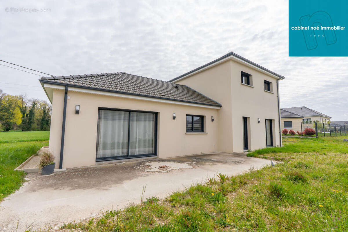 Photo 9 - Maison à CHARMONT-SOUS-BARBUISE