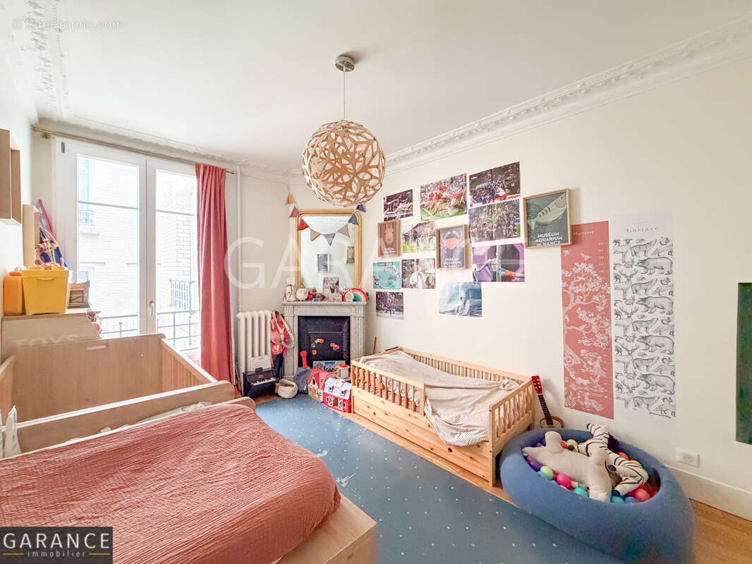 Appartement à PARIS-12E