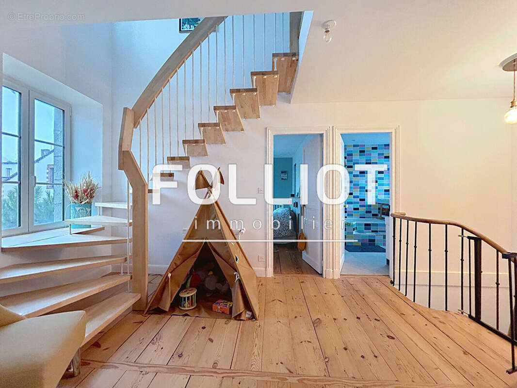 Maison à SAINT-PAIR-SUR-MER