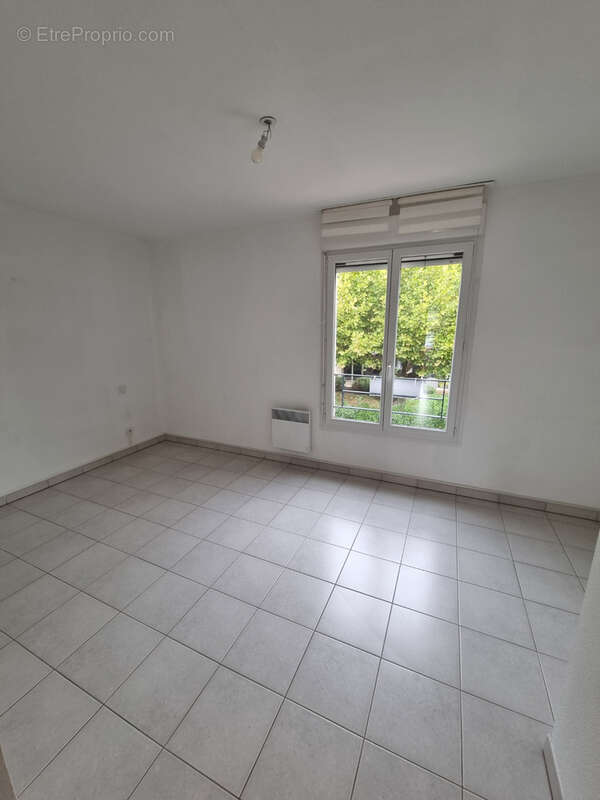 Appartement à SAINT-MARTIN-DE-CRAU