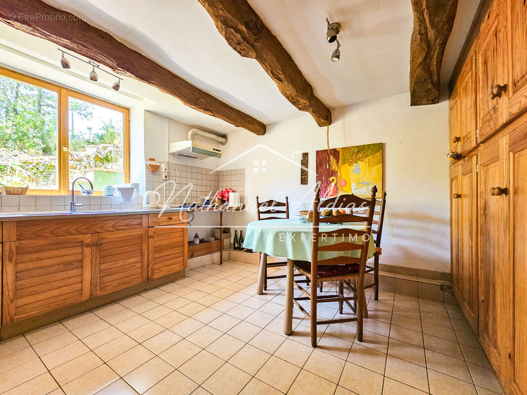 Maison à SAINT-JUERY