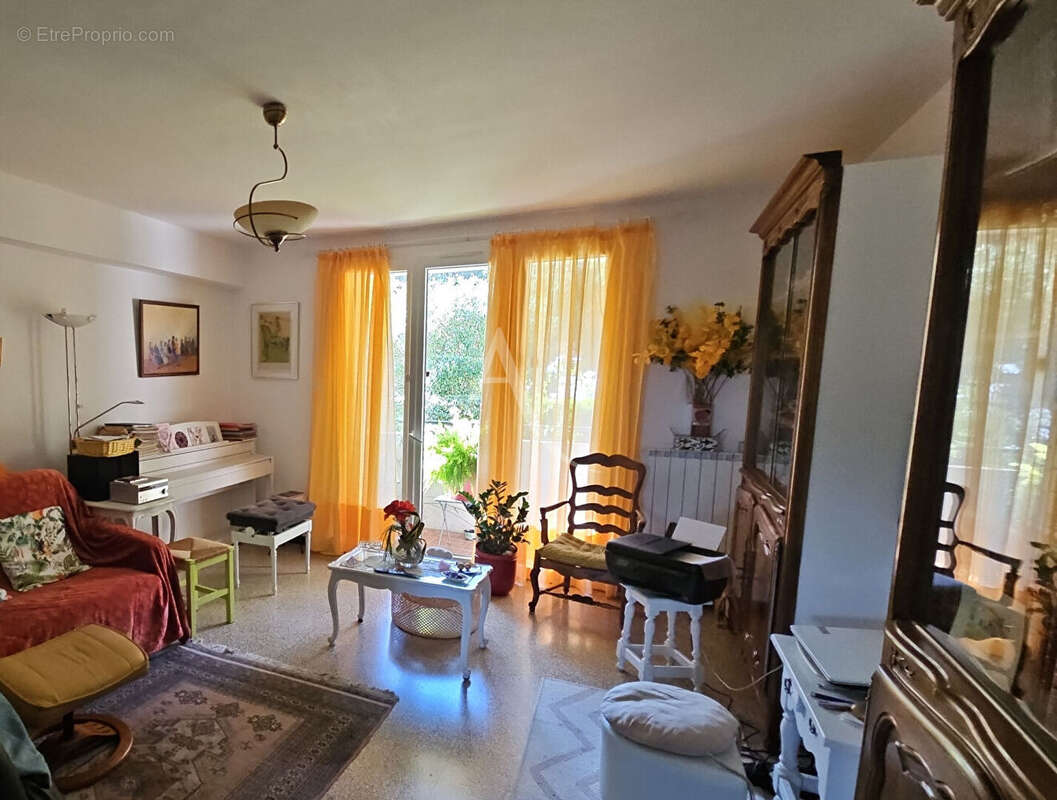 Appartement à LE PRADET