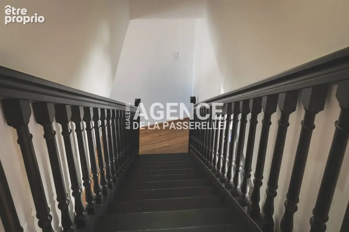 Maison rénovée de 118m2, 4 chambres, jardin et piscine. - photo 34