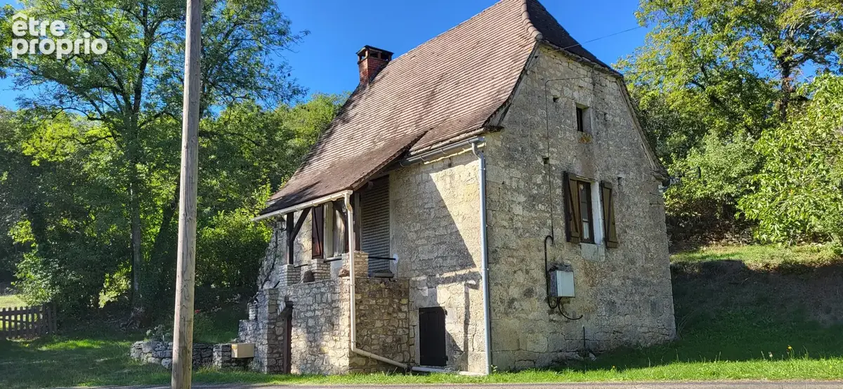 Jolie maison en pierre habitable de suite sur 2140 m2. - photo 16