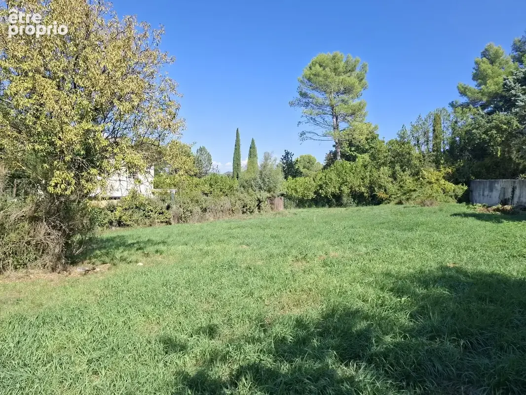 Terrain à bâtir de 1300 m² à VENELLES (13) - photo 2