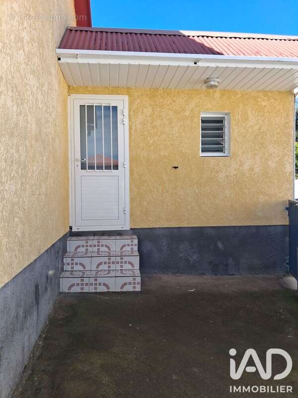 Maison 90 m² à Le Tampon  - photo 5