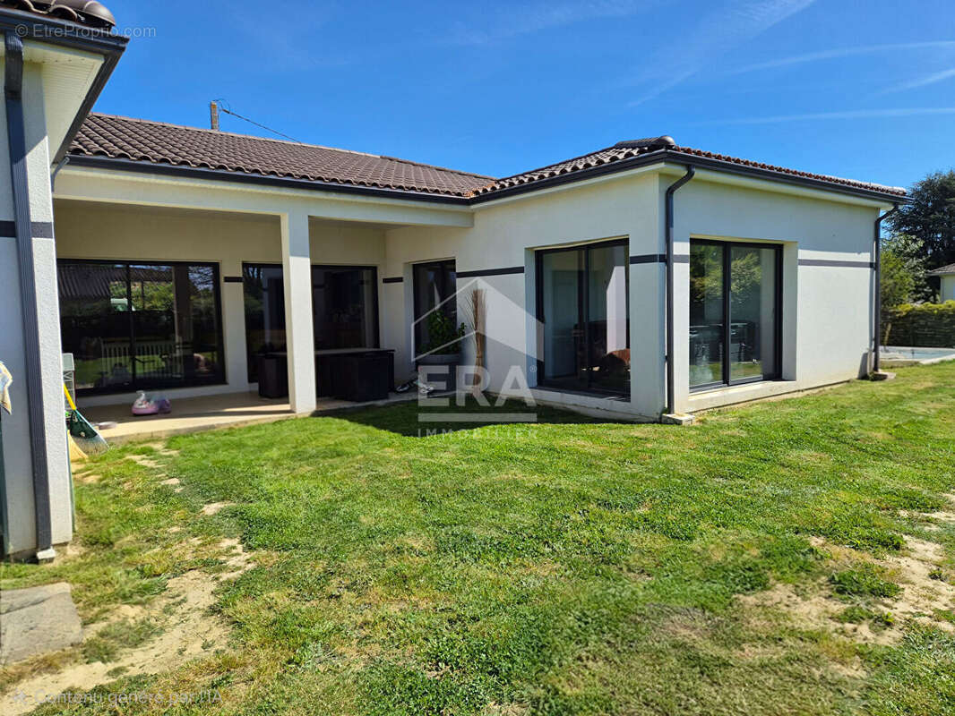 Maison à MONTPON-MENESTEROL