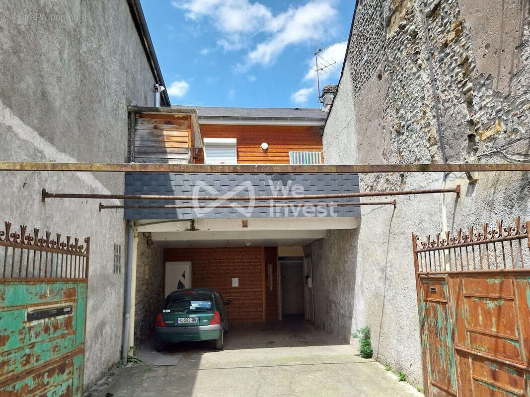 Appartement 110 m² à Nay  - photo 2