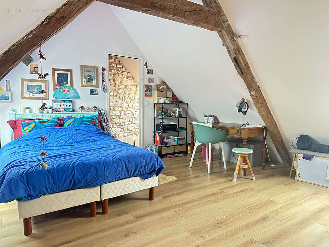 Maison à FOLLAINVILLE-DENNEMONT