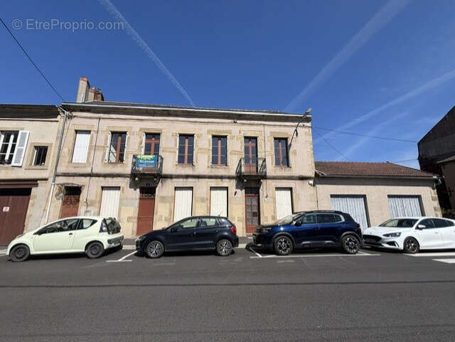 EXCLUSIVITE à AUTUN, T3 en RDC avec balcon et garage. - photo 9