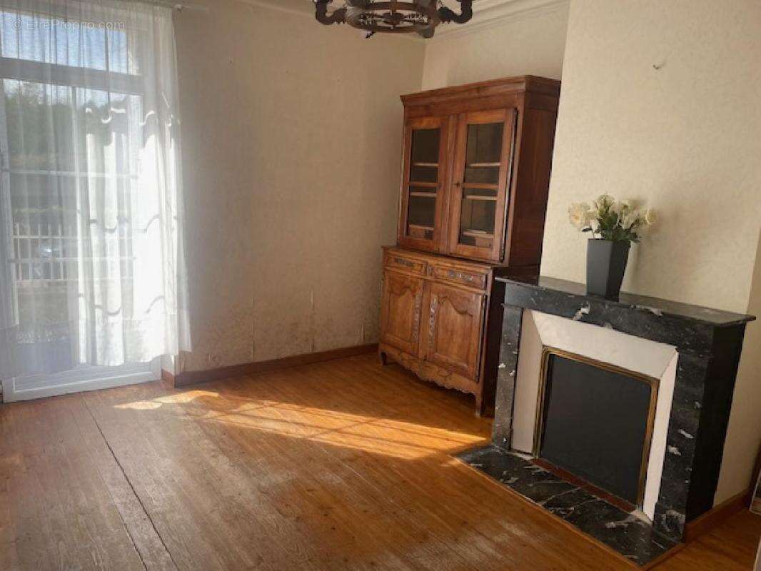 Maison 4 pièces 133 m² à vendre à Coudray-Au-Perche (28330) - photo 4