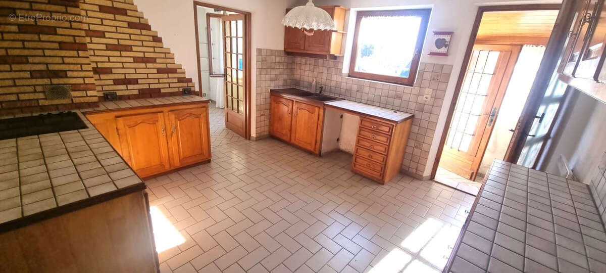 Maison a renover avec grange et ecurie- proche suisse - photo 4