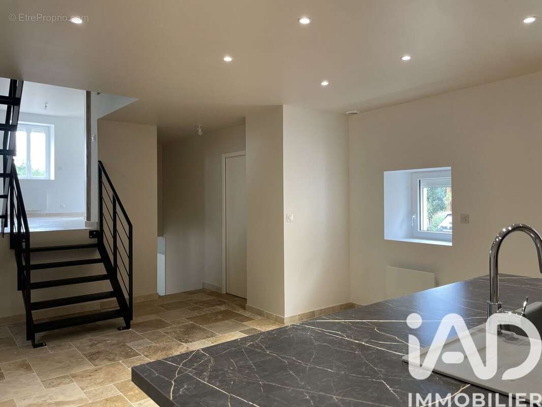 Photo 4 - Maison à NEUILLE-PONT-PIERRE