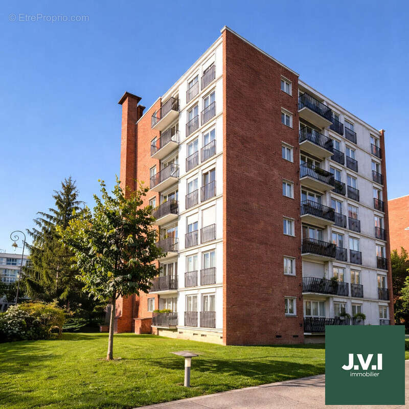 Appartement à ENGHIEN-LES-BAINS