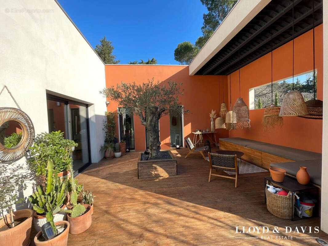 COIN CHIC D ETE  - Maison à NIMES