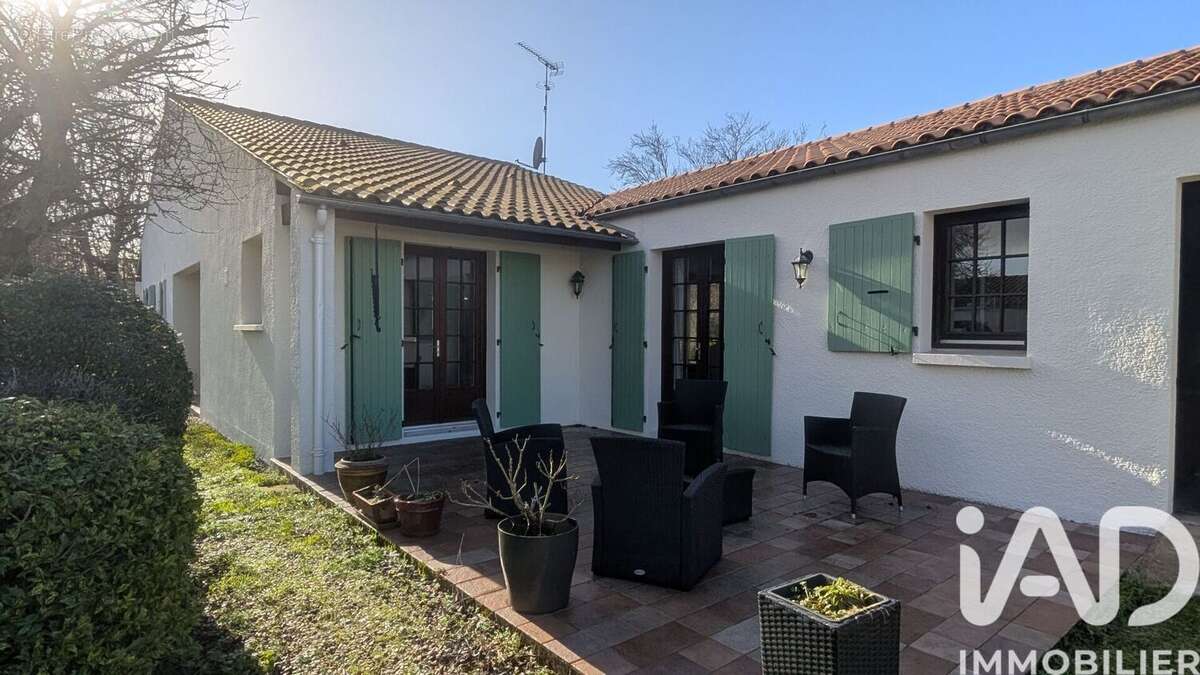 Photo 2 - Maison à SAINTE-SOULLE