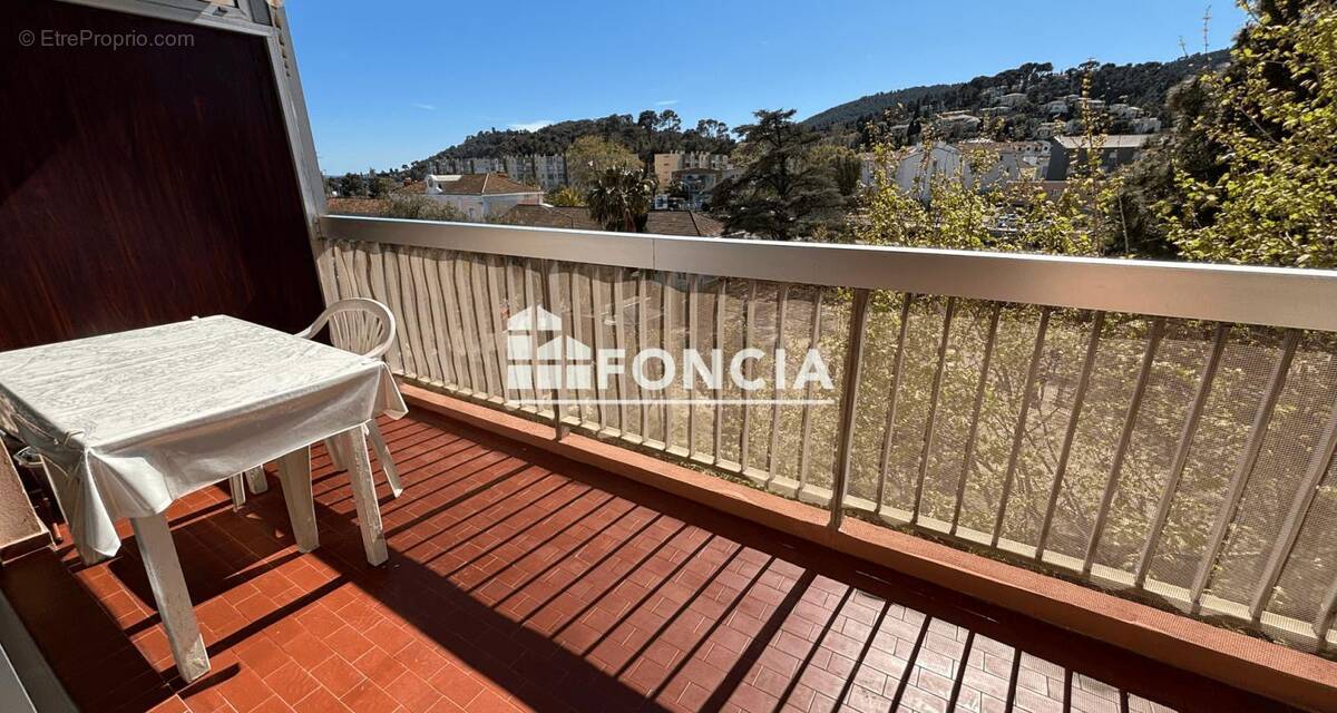 Appartement à HYERES