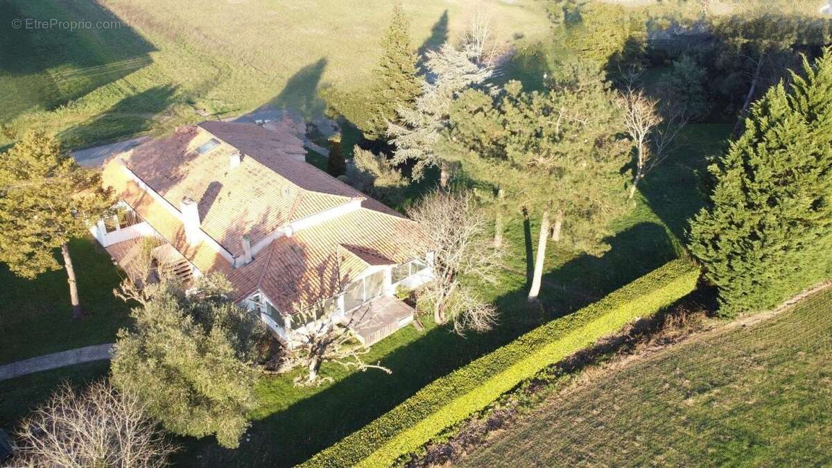 Photo 2 - Maison à VIRAZEIL