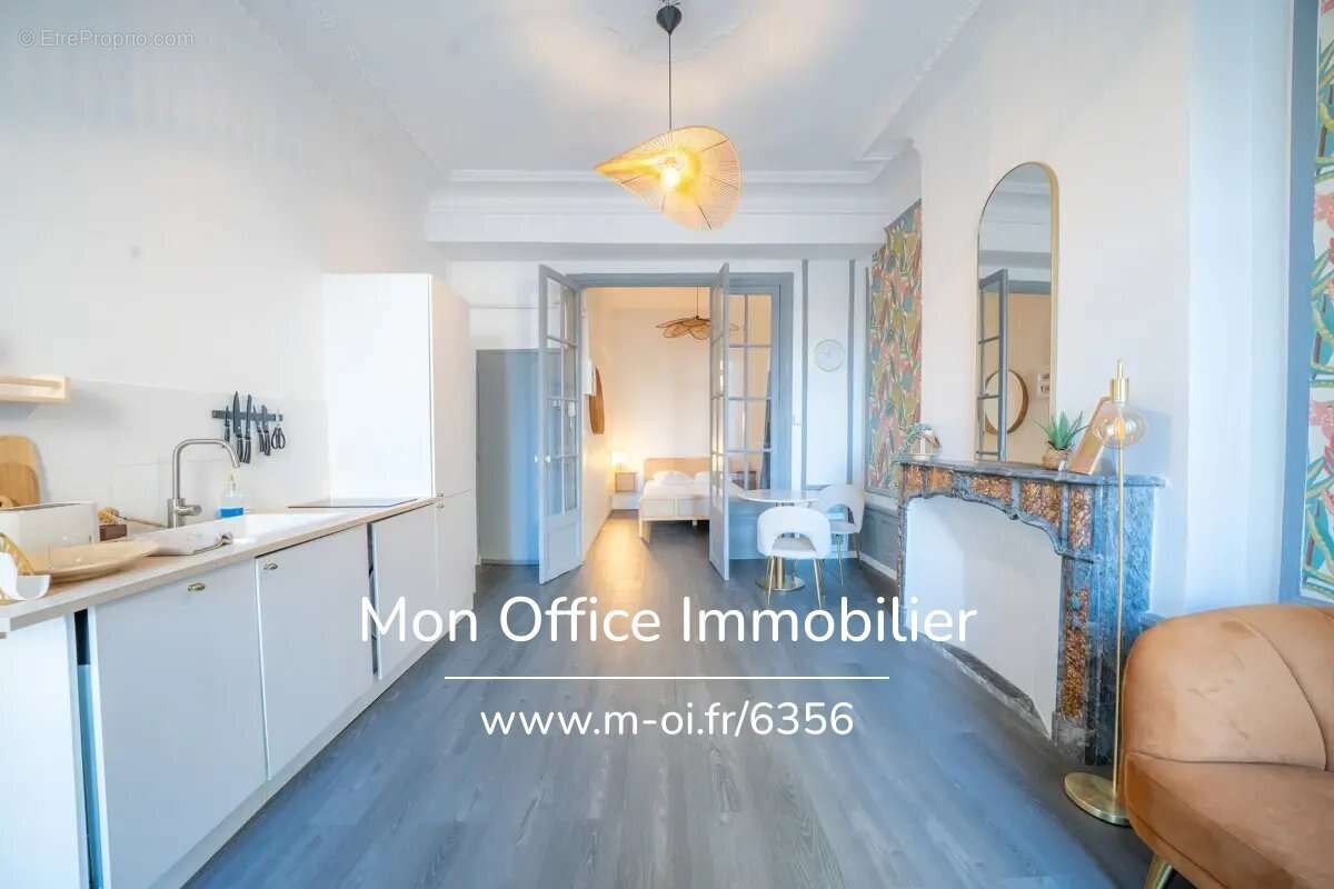 Appartement à MARSEILLE-1E