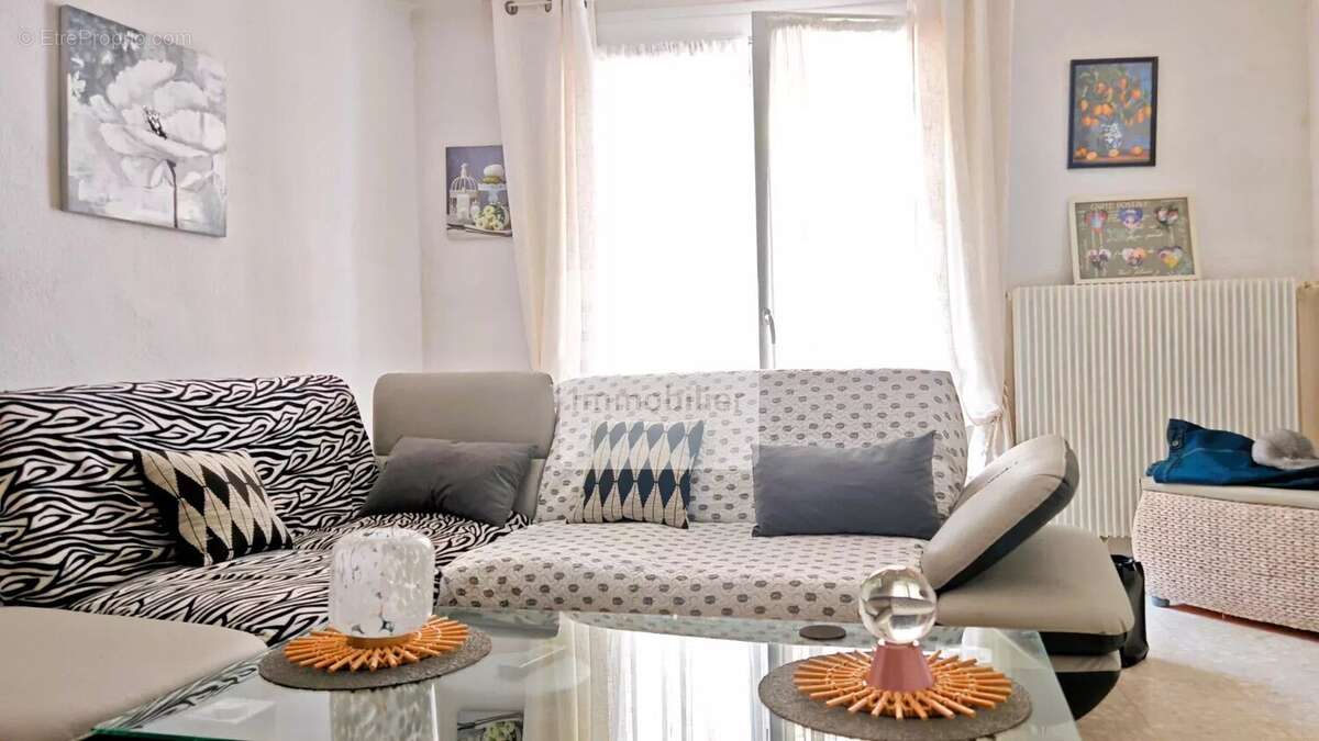 Maison à BAGNOLS-SUR-CEZE