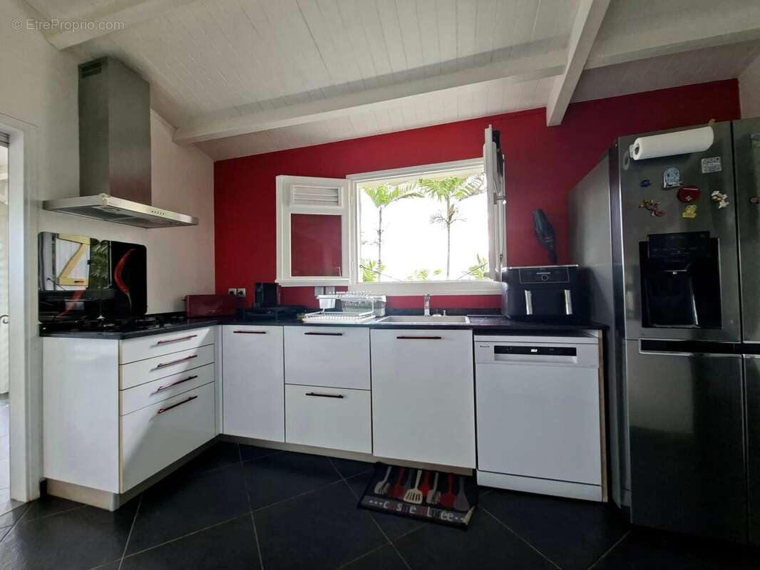 Maison à LES TROIS-ILETS