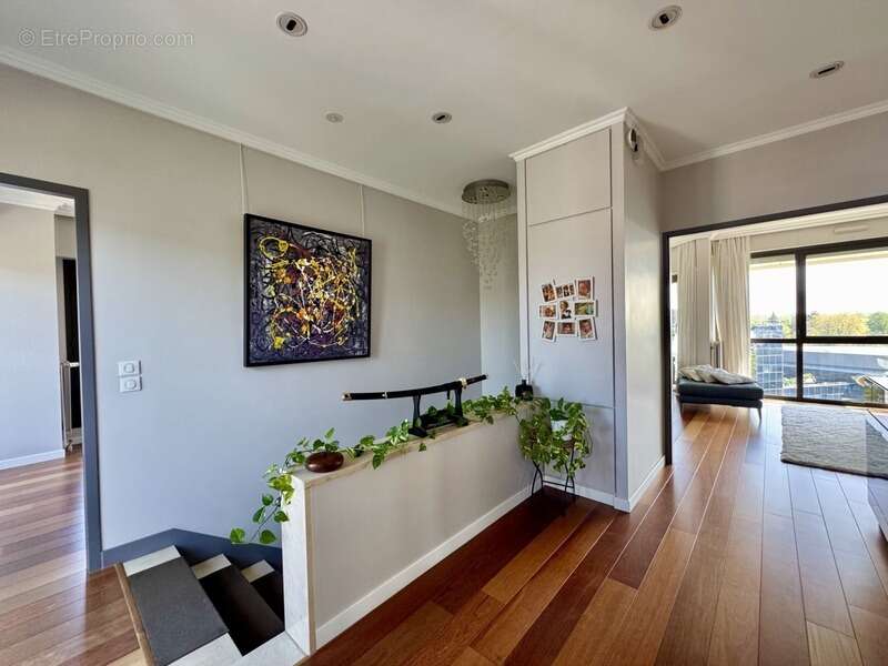 Appartement à SURESNES