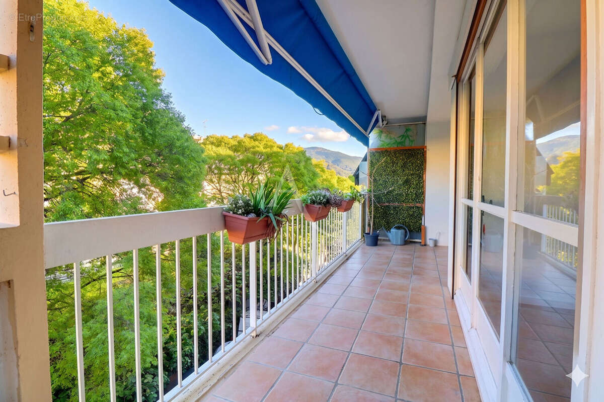 Appartement à MARSEILLE-10E