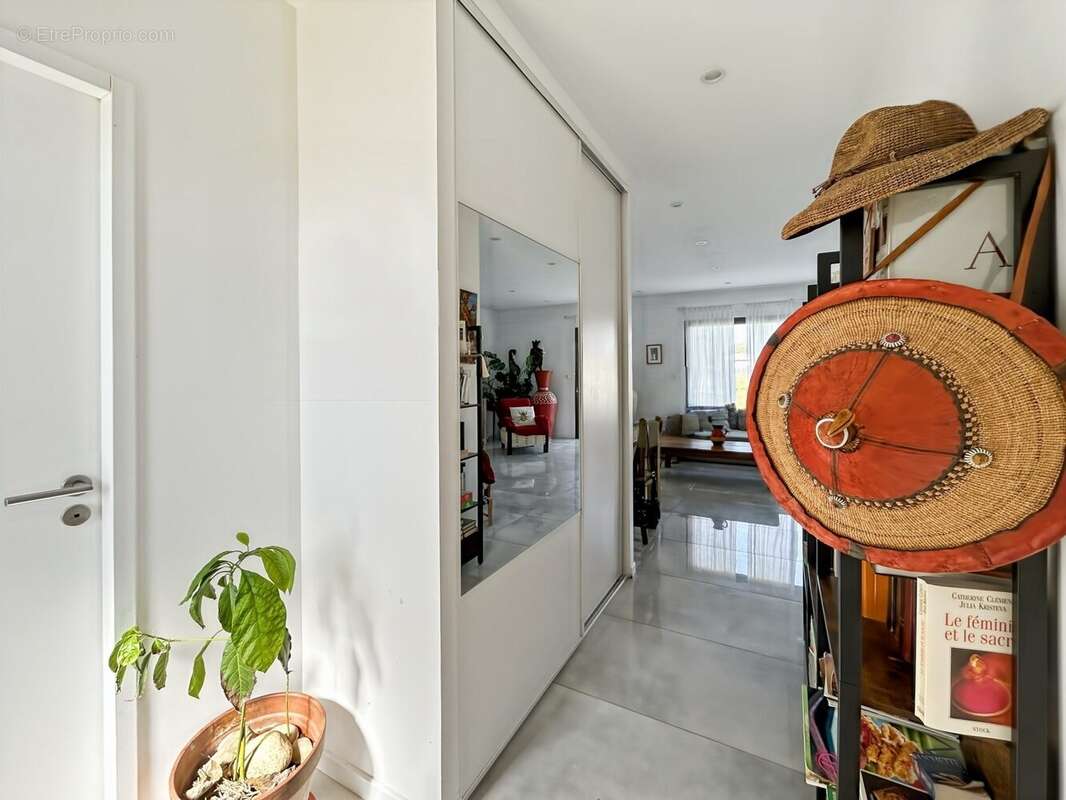 Maison à SAINT-JULIEN-SUR-GARONNE