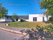 Commerce à MONTAIGU