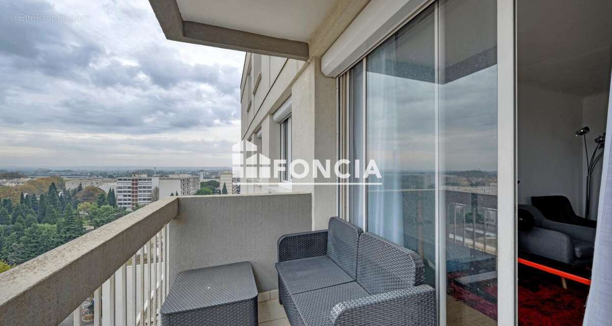 Appartement à NIMES