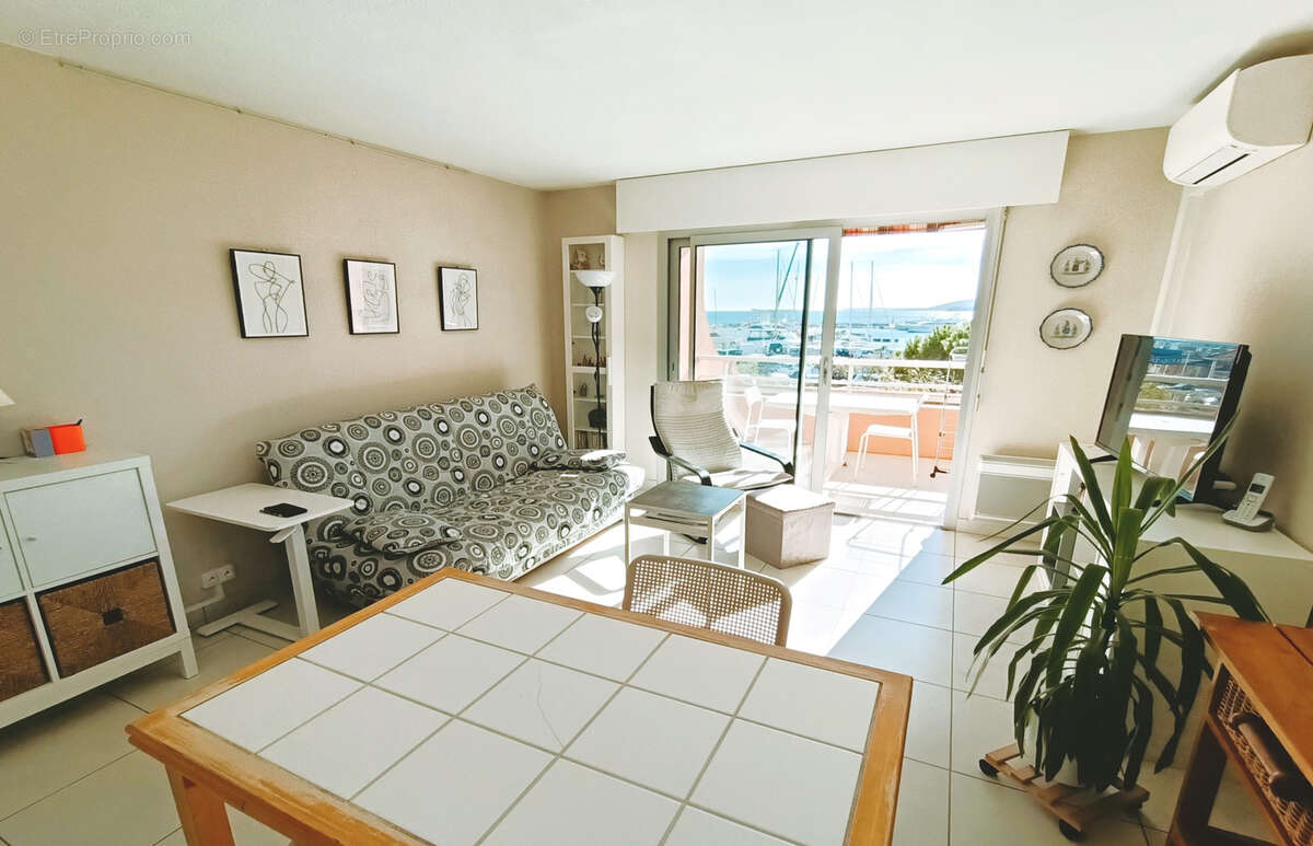 Appartement à FREJUS