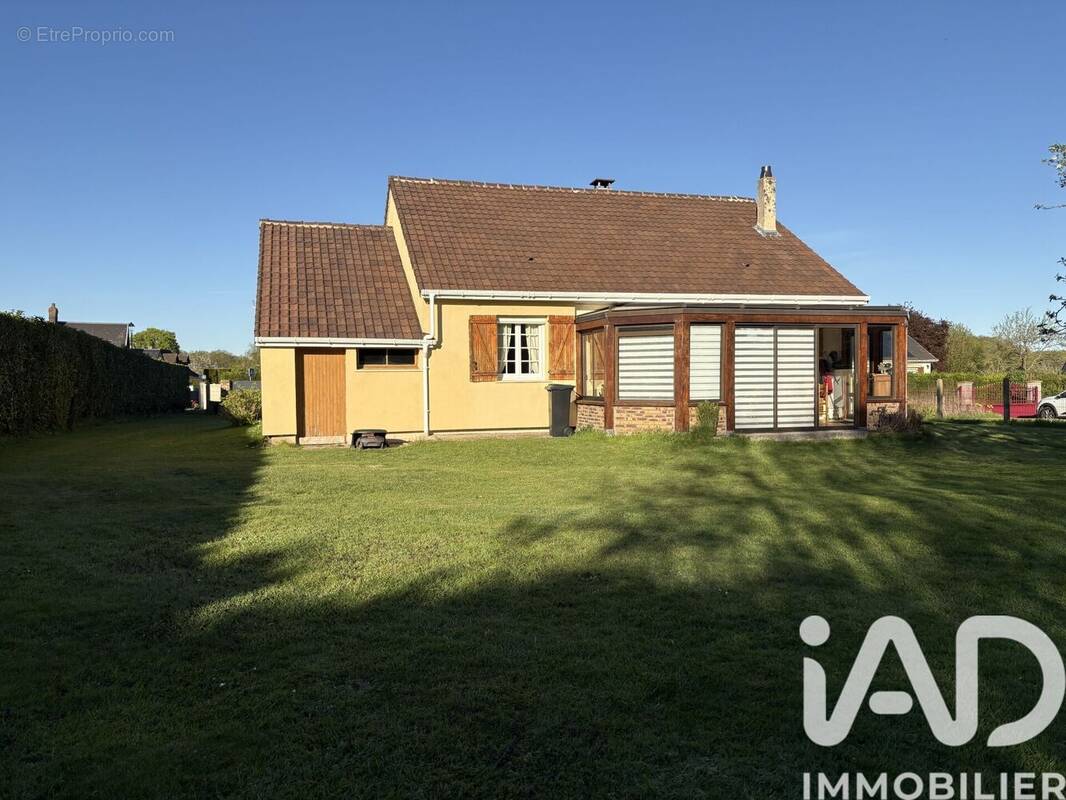 Photo 1 - Maison à LE THUIT-SIGNOL