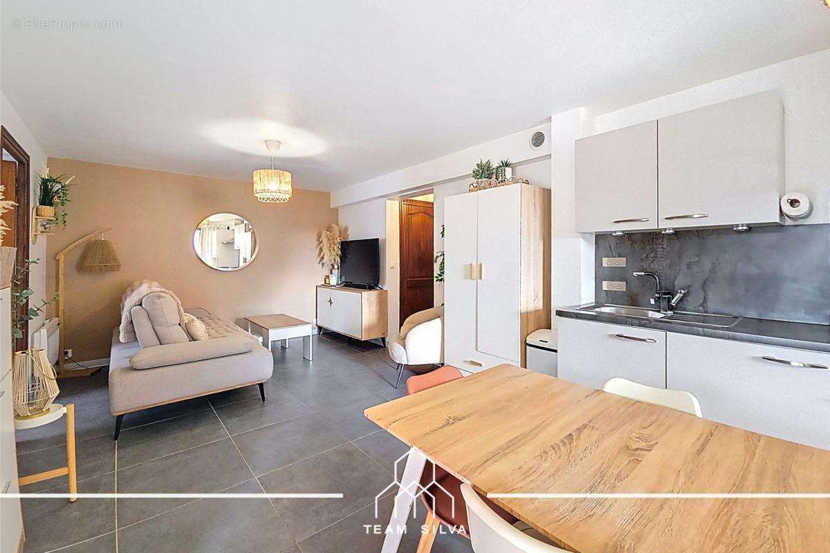 Appartement à TERNAY