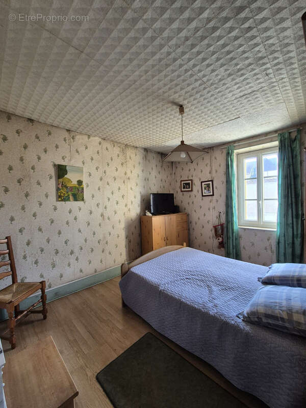 Maison à PONT-DE-VEYLE