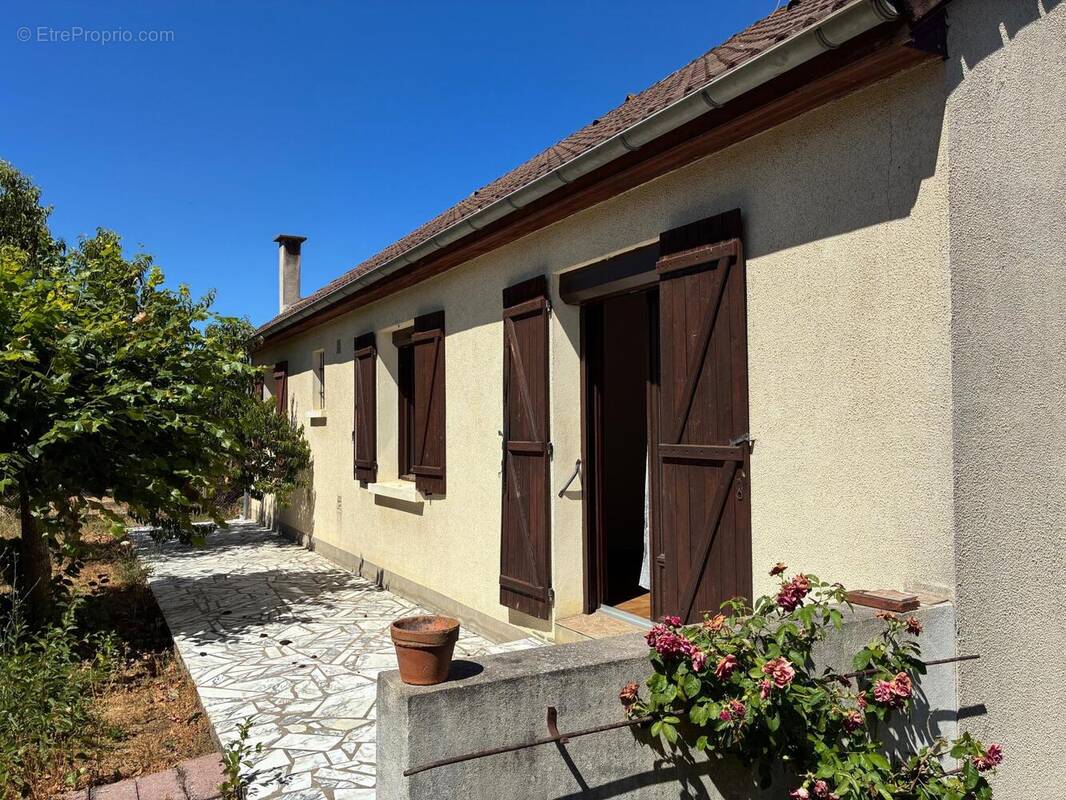 Photo 1 - Maison à NEUVY-SAINT-SEPULCHRE