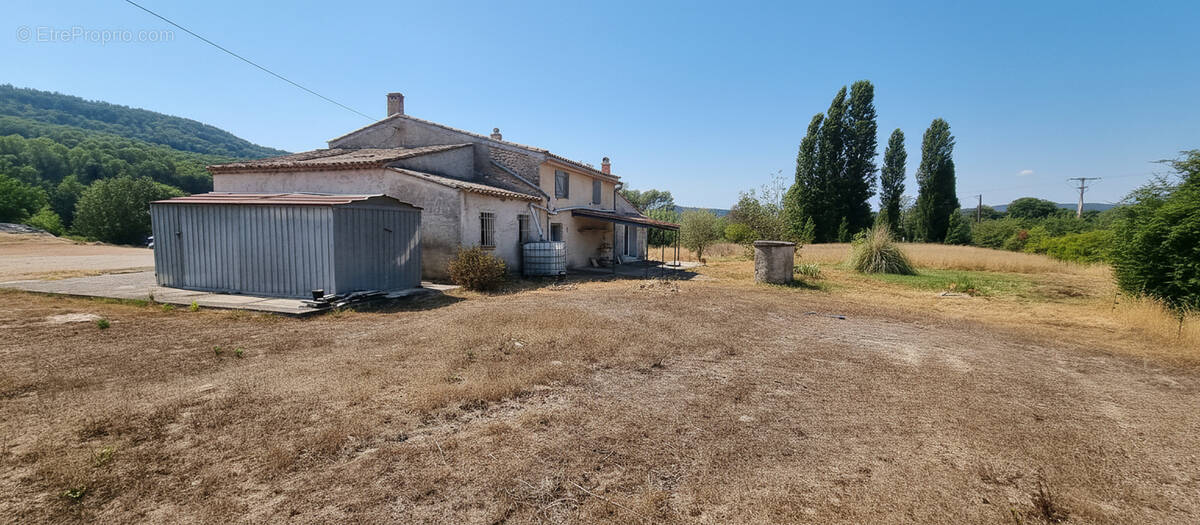 Maison 4 pièces 135 m² · à Villecroze · 135 m² · 299 000 €