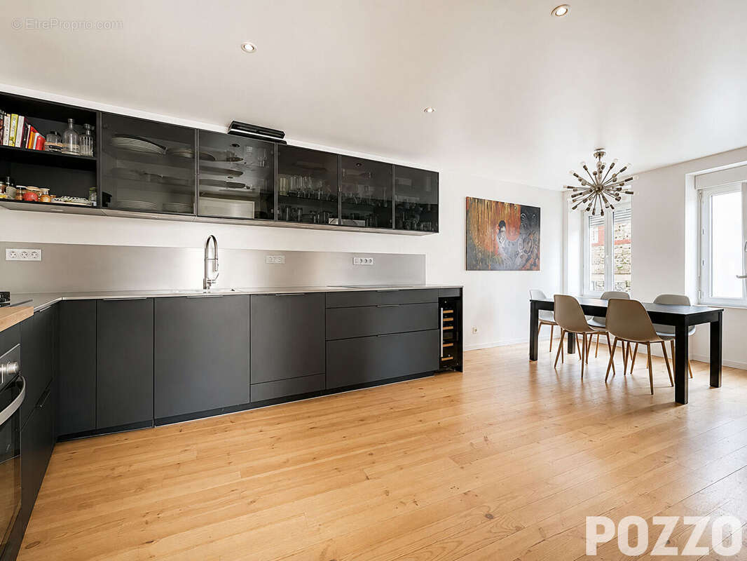 A VENDRE - T5 - 114m²  - Centre-ville de GRANVILLE (50400) - photo 3