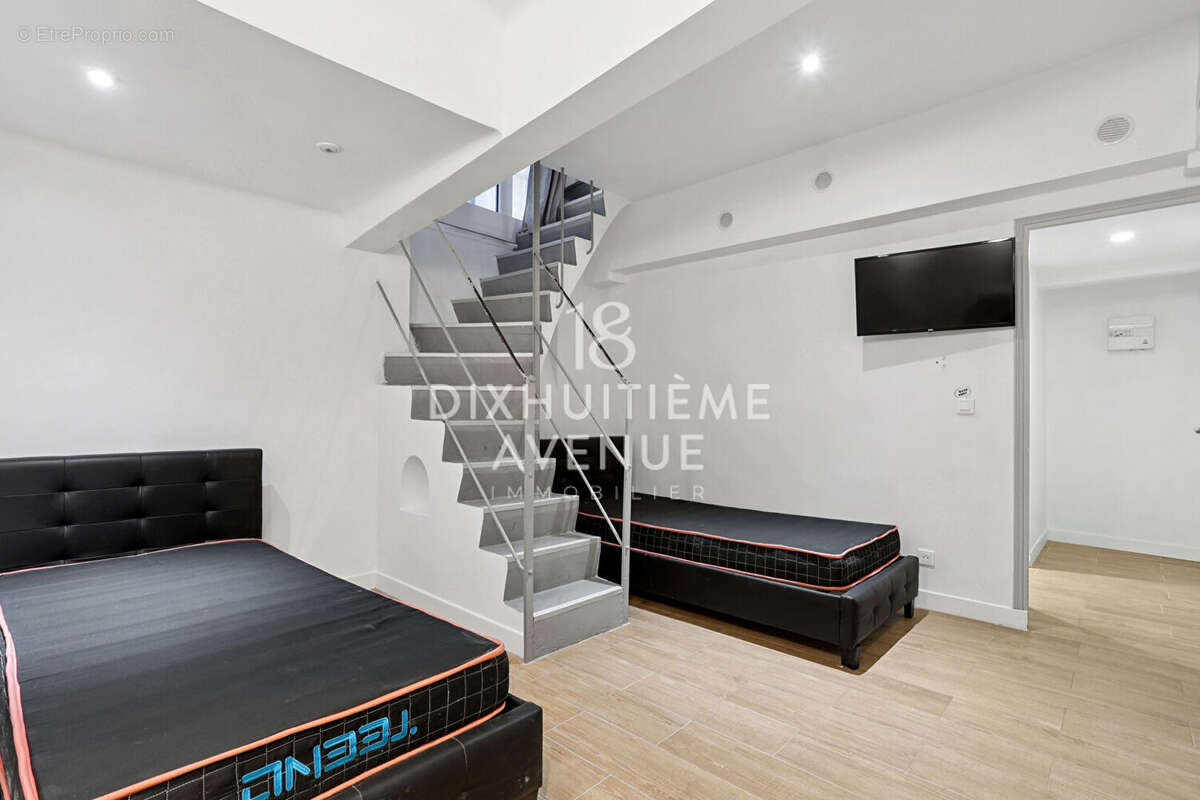 Appartement à PARIS-18E