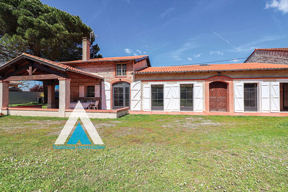 Maison à EAUNES