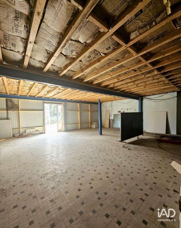 Photo 4 - Commerce à DAX