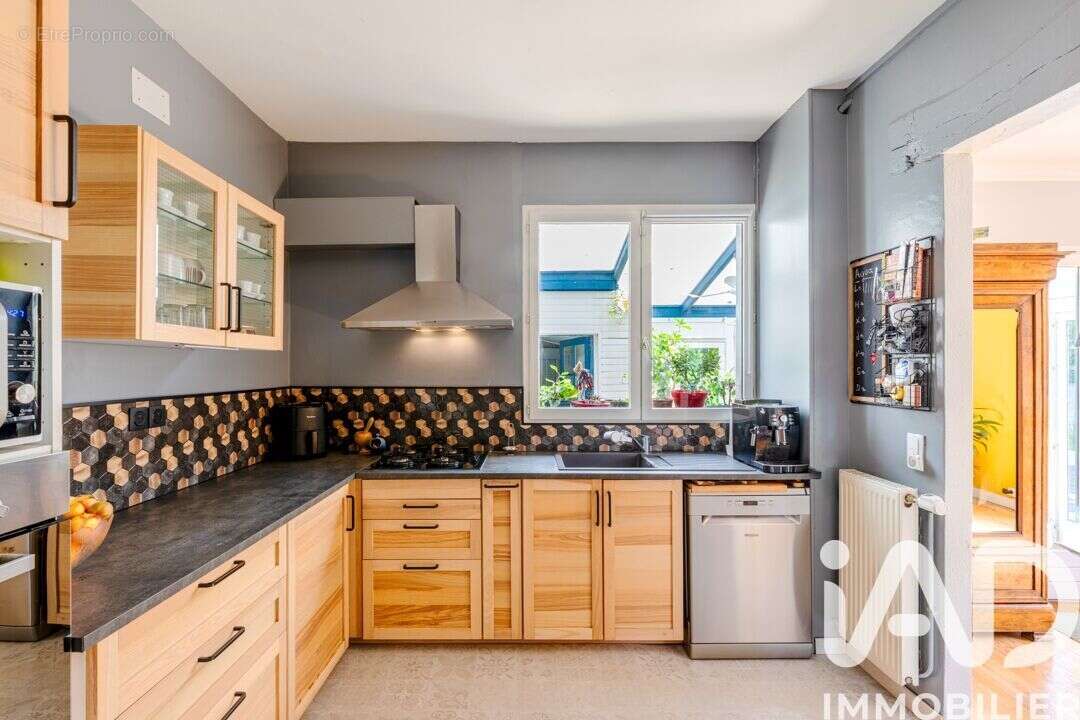 Photo 6 - Maison à MONTIGNY-LES-CORMEILLES